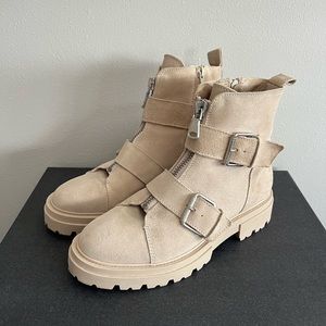 Dolce Vita Avari Boots in Dune Suede, size 9